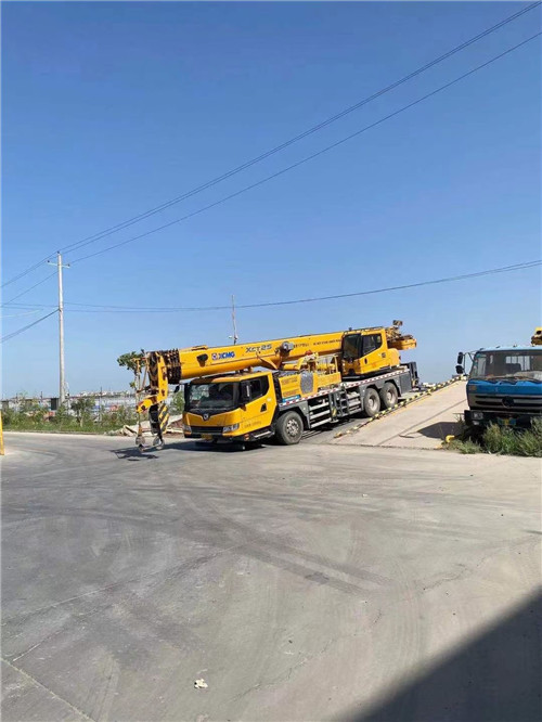 日土县吊车作业时，可能会产生哪些额外收费项目？